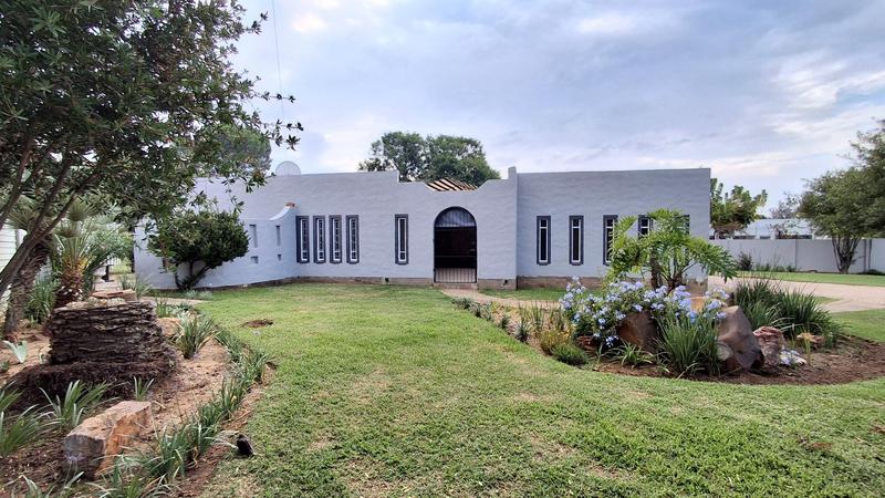 5 Bedroom Property for Sale in Meyerhof Free State